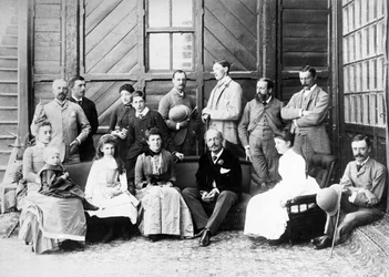 Lord e Lady Dufferin e Gruppo al Viceregal Lodge, Shimla